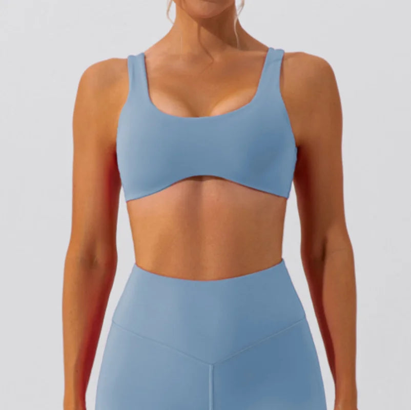 Yoga Bra With Tight Fit Moisture Absorption