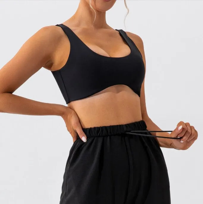 Yoga Bra With Tight Fit Moisture Absorption